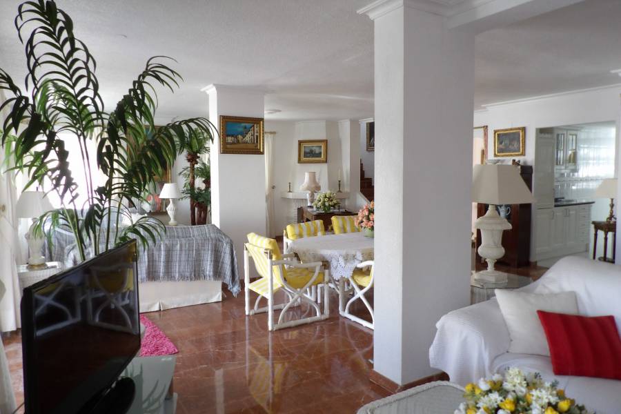 Venta - Chalet - Benidorm - Levante