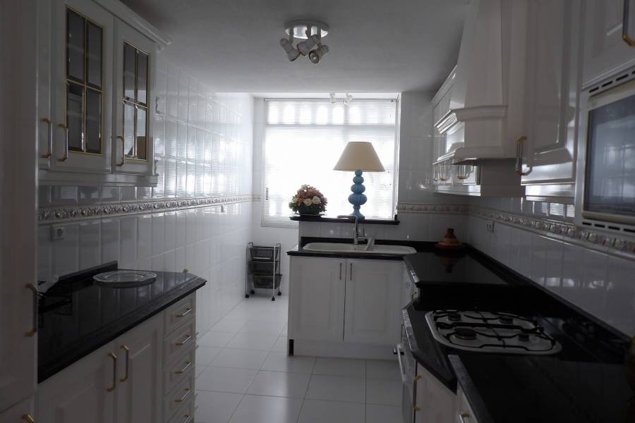Venta - Chalet - Benidorm - Levante