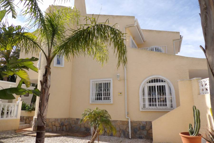 Venta - Chalet - Benidorm - Levante