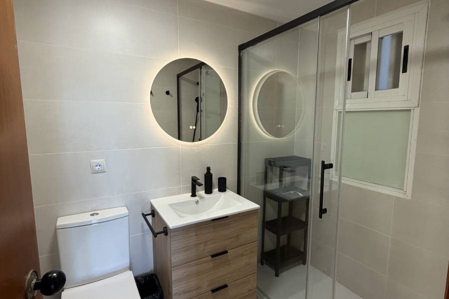 Alq. Corto Plazo - Apartamento/Piso - Benidorm - Levante