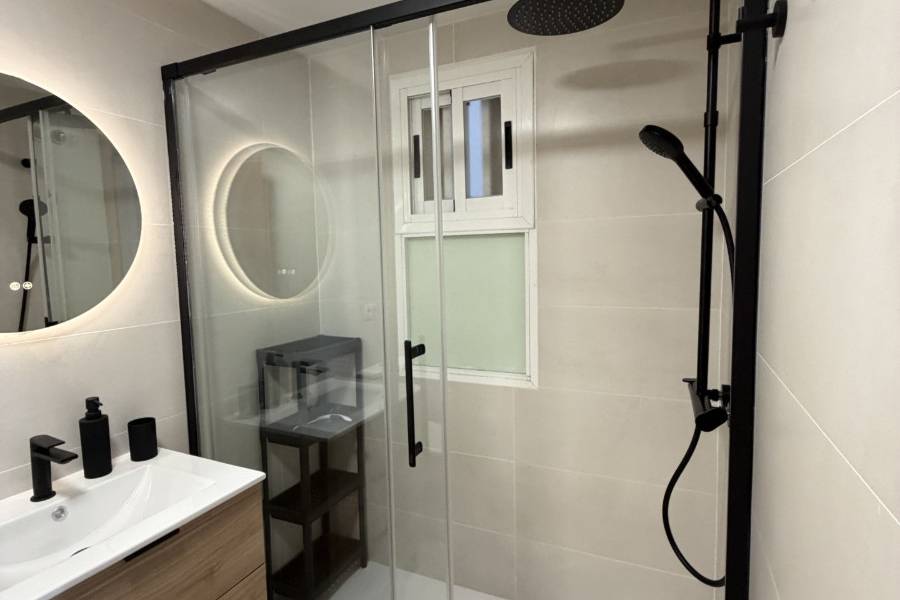 Alq. Corto Plazo - Apartamento/Piso - Benidorm - Levante
