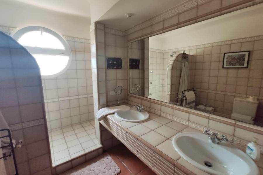 Sale - Villa - Benidorm - Rincón de Loix